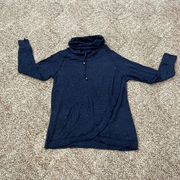 Chelsea & Theodore Tops - GUC! Chelsea & Theodore Sweater. Blue. SZ S